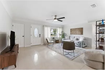 1824 59th Way N, Saint Petersburg, FL 33710 - Photo 5