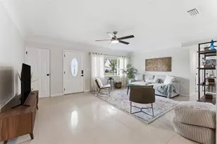 1824 59th Way N, Saint Petersburg, FL 33710 - Photo 5