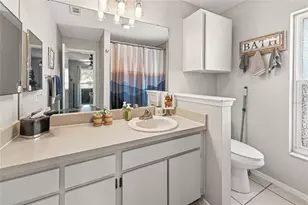 3242 Laurel Dale Dr, Tampa, FL 33618 - Photo 13