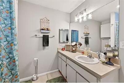 3242 Laurel Dale Drive, Tampa, FL 33618 - Photo 15