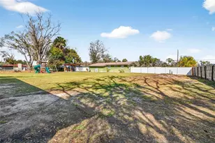 4701 W Sam Allen Rd, Plant City, FL 33565 - Photo 33