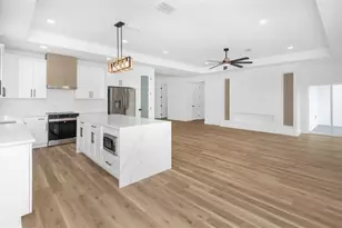 330 Archimedes St, Dunedin, FL 34698 - Photo 5