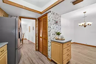 6418 Jacqueline Arbor Dr, Temple Terrace, FL 33617 - Photo 15