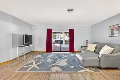 6418 Jacqueline Arbor Drive, Temple Terrace, FL 33617 - Photo 7