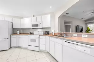 823 Cunningham Dr, Davenport, FL 33837 - Photo 19