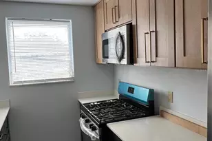 5750 80th St N, Saint Petersburg, FL 33709 - Photo 11