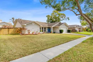 2715 Berryknoll Pl, Valrico, FL 33596 - Photo 5