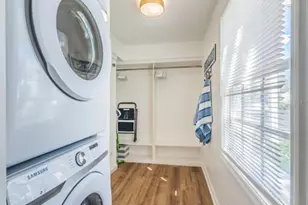 5175 Coquina Key Dr SE, Saint Petersburg, FL 33705 - Photo 15