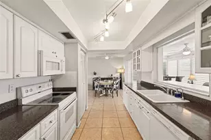 4561 Great Lakes Dr S, Clearwater, FL 33762 - Photo 15