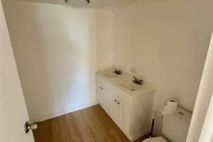 6240 Woodsman Dr, Zephyrhills, FL 33544 - Photo 13