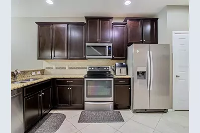 4907 White Sanderling Court, Tampa, FL 33619 - Photo 3