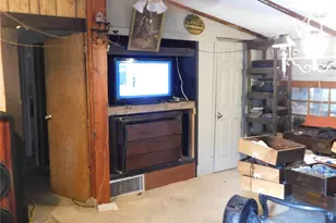 40211 Friar Tuck Trail, Zephyrhills, FL 33540 - Photo 11