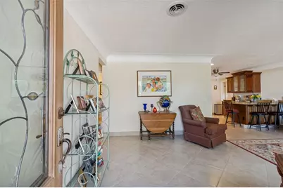 2268 Indian Avenue N, Belleair Bluffs, FL 33770 - Photo 7