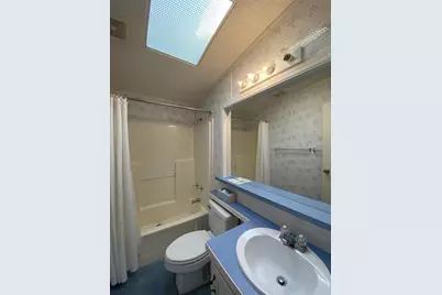 36722 Strand Dr, Zephyrhills, FL 33542 - Photo 29