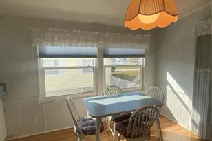 36722 Strand Dr, Zephyrhills, FL 33542 - Photo 3