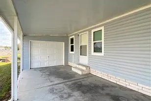 36722 Strand Dr, Zephyrhills, FL 33542 - Photo 39