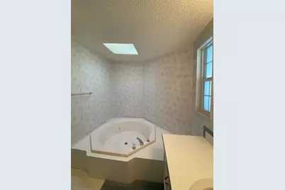 36722 Strand Dr, Zephyrhills, FL 33542 - Photo 23