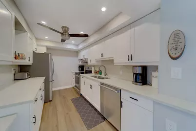 255 Dolphin Point #802, Clearwater Beach, FL 33767 - Photo 15