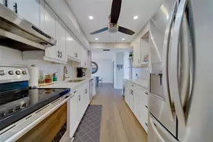 255 Dolphin Point, Clearwater Beach, FL 33767 - Photo 3