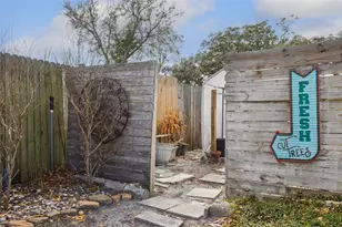 1023 N Bask Dr, Tampa, FL 33603 - Photo 31