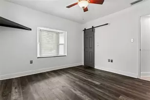 1023 N Bask Dr, Tampa, FL 33603 - Photo 23