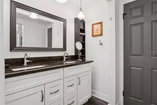 1023 N Bask Dr, Tampa, FL 33603 - Photo 15