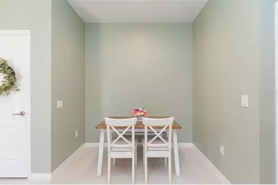 31154 Flannery Court, Wesley Chapel, FL 33543 - Photo 11