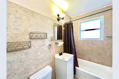 2720 Edwards Avenue S, Saint Petersburg, FL 33705 - Photo 15