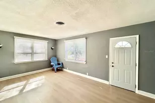 2720 Edwards Ave S, Saint Petersburg, FL 33705 - Photo 5