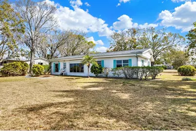 400 Shore Drive E, Oldsmar, FL 34677 - Photo 5