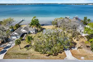 400 Shore Dr E, Oldsmar, FL 34677 - Photo 11