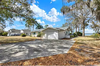 400 Shore Drive E, Oldsmar, FL 34677 - Photo 3