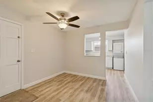 3838 37th St S, Saint Petersburg, FL 33711 - Photo 9