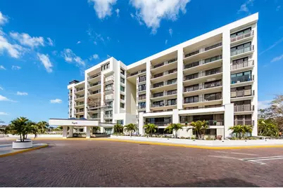 8 Belleview Boulevard #108, Belleair, FL 33756 - Photo 1