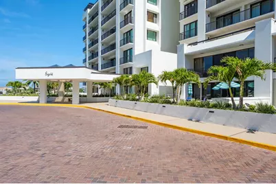 8 Belleview Boulevard #108, Belleair, FL 33756 - Photo 1