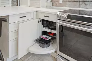 10785 Danielle Dr, Largo, FL 33774 - Photo 15