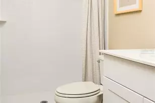 36735 Thornhedge Dr, Zephyrhills, FL 33541 - Photo 11