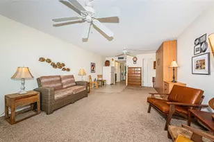 4750 Cove Cir, Saint Petersburg, FL 33708 - Photo 17