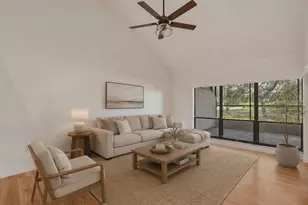 4203 Hartwood Ln, Tampa, FL 33618 - Photo 5