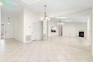 523 Padua Cir NE, Saint Petersburg, FL 33703 - Photo 21