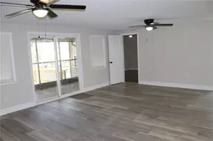 1762 SE 164th Cir, Ocklawaha, FL 32179 - Photo 11