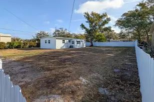 831 Woodlawn St, Clearwater, FL 33756 - Photo 3