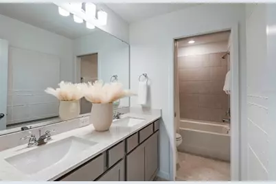 7914 Palm Paradise Place, Parrish, FL 34219 - Photo 11