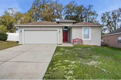 37142 Highland Bluff Circle, Dade City, FL 33523 - Photo 1