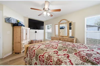 37142 Highland Bluff Circle, Dade City, FL 33523 - Photo 17