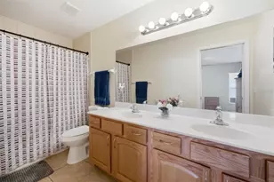 37142 Highland Bluff Cir, Dade City, FL 33523 - Photo 19