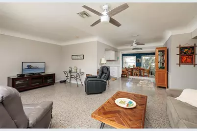 349 89th Avenue NE, Saint Petersburg, FL 33702 - Photo 5