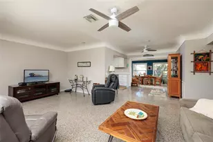 349 89th Ave NE, Saint Petersburg, FL 33702 - Photo 5