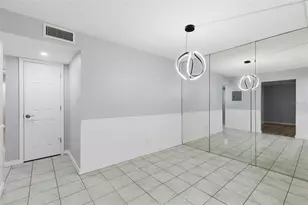 1125 83rd Ave N, Saint Petersburg, FL 33702 - Photo 7