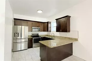 2332 W Pine St, Tampa, FL 33607 - Photo 3